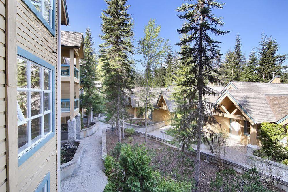 Snowbird By Whiski Jack Whistler Exterior photo
